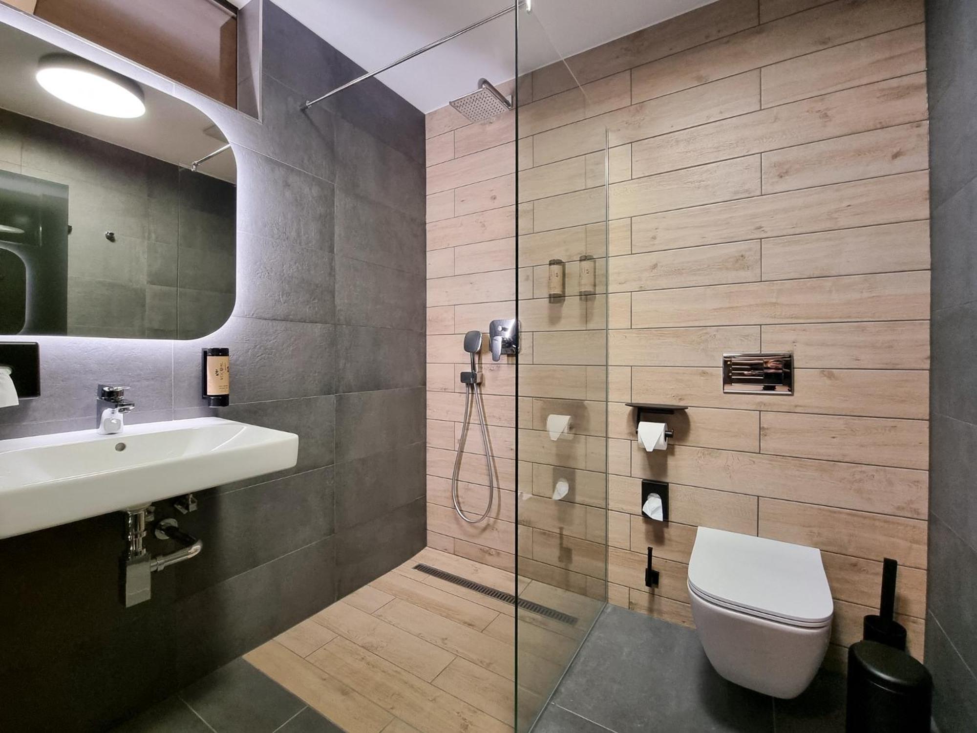 Das Erz Medical Spa & Hotel Rottendorf Εξωτερικό φωτογραφία